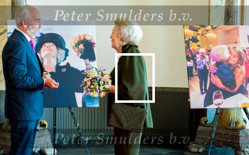 BAARN â€“ Prinses Beatrix was zaterdagmiddag 9 oktober op het terrein van Paleis Soestdijk aanwezig bij de viering van het 65-jarig bestaan van het Prinses Beatrix Spierfonds. De Prinses is sinds de oprichting beschermvrouwe van het fonds. ANP / Hollandse Hoogte / Wesley de Wit