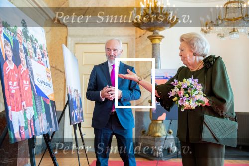 BAARN â€“ Prinses Beatrix was zaterdagmiddag 9 oktober op het terrein van Paleis Soestdijk aanwezig bij de viering van het 65-jarig bestaan van het Prinses Beatrix Spierfonds. De Prinses is sinds de oprichting beschermvrouwe van het fonds. ANP / Hollandse Hoogte / Wesley de Wit