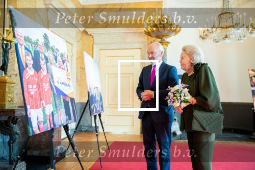 BAARN â€“ Prinses Beatrix was zaterdagmiddag 9 oktober op het terrein van Paleis Soestdijk aanwezig bij de viering van het 65-jarig bestaan van het Prinses Beatrix Spierfonds. De Prinses is sinds de oprichting beschermvrouwe van het fonds. ANP / Hollandse Hoogte / Wesley de Wit