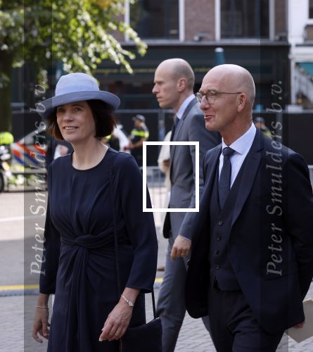 Den Haag 21 september 2021
Prinsjesdag in Den Haag 2021. De troonrede is in de grote kerk. Aanwezig namens de koninklijke familie zijn Koning Willem Alexander en Koningin Maxima Prins Constantijn en Prinses Laurentien.