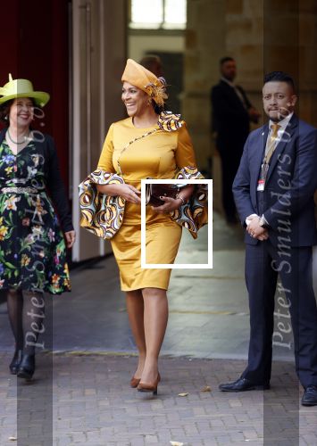 Den Haag 21 september 2021
Prinsjesdag in Den Haag 2021. De troonrede is in de grote kerk. Aanwezig namens de koninklijke familie zijn Koning Willem Alexander en Koningin Maxima Prins Constantijn en Prinses Laurentien.