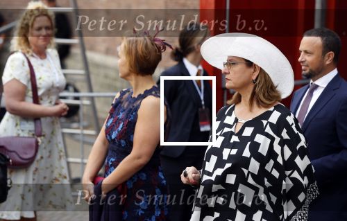 Den Haag 21 september 2021
Prinsjesdag in Den Haag 2021. De troonrede is in de grote kerk. Aanwezig namens de koninklijke familie zijn Koning Willem Alexander en Koningin Maxima Prins Constantijn en Prinses Laurentien.