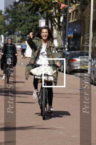 Amsterdam 22 september 2021
Quinty Trustfull op haar electrische van Moof fiets.