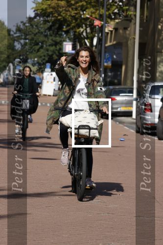 Amsterdam 22 september 2021
Quinty Trustfull op haar electrische van Moof fiets.