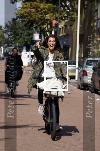Amsterdam 22 september 2021
Quinty Trustfull op haar electrische van Moof fiets.