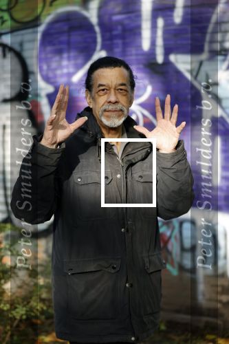 Amsterdam 21 oktober 2021
Rasti Rostelli ( Roland  v d Berg ) gaat weer optreden. Hij is ruim 20Kg afgevallen .