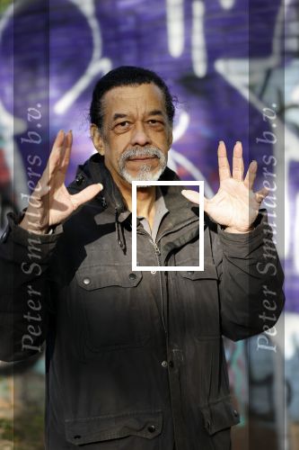 Amsterdam 21 oktober 2021
Rasti Rostelli ( Roland  v d Berg ) gaat weer optreden. Hij is ruim 20Kg afgevallen .
