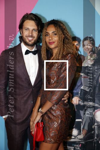 Amsterdam 11 oktober 2021
Premiere Liefde zonder grenzenin Tuschinski met in de hoofdrol Yolanthe Cabau v Kasbergen Jim Bakkum Soy Kroon Abbey Hoes  Hajo Bruins en Peggy Vrijens . Renze Klamer kwam met zijn nieuwe vriendin