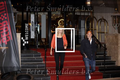 Noordwijk 4 september 2021
Rob Kamphues en zijn nieuwe vriendin Kristi verlaten Hotel Huis ter Duin