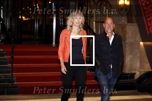 Noordwijk 4 september 2021
Rob Kamphues en zijn nieuwe vriendin Kristi verlaten Hotel Huis ter Duin