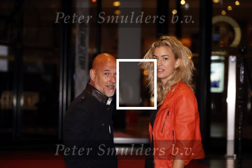 Noordwijk 4 september 2021
Rob Kamphues en zijn nieuwe vriendin Kristi verlaten Hotel Huis ter Duin
