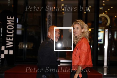 Noordwijk 4 september 2021
Rob Kamphues en zijn nieuwe vriendin Kristi verlaten Hotel Huis ter Duin