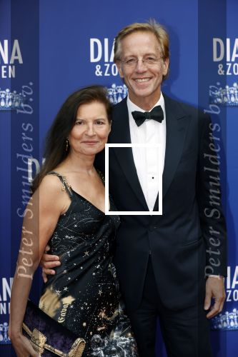 Amsterdam 12 september 2021
Premiere Diana en zonen in het deLaMar theater.
Robbert Dijkgraaf en partner Pia de Jong