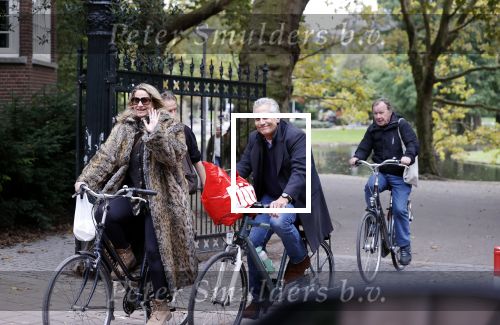 Amsterdam 16 oktober 2021
Robert en Claudia Schoemacher op de fiets bij het vondelpark