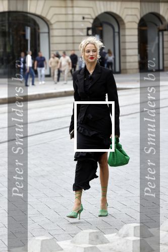 Amsterdam 23 september 2021
Rose Bertram onthult de cover van Fabulous Mama met zichzelf op de cover bij Cafe de Waard