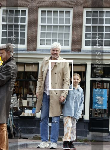 Amsterdam 2 oktober 2021
Ruud de Wild met zijn dochter Teddy  aan het winkelen in de 9 straatjes