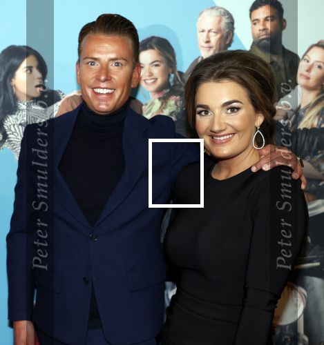 Amsterdam 11 oktober 2021
Premiere Liefde zonder grenzenin Tuschinski met in de hoofdrol Yolanthe Cabau v Kasbergen Jim Bakkum Soy Kroon Abbey Hoes  Hajo Bruins en Peggy Vrijens , John de Bever kwam met zijn Partner Cees en Sieneke met een kennis