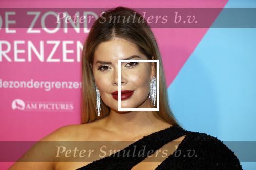 Amsterdam 11 oktober 2021
Premiere Liefde zonder grenzenin Tuschinski met in de hoofdrol Yolanthe Cabau v Kasbergen Jim Bakkum Soy Kroon Abbey Hoes  Hajo Bruins en Peggy Vrijens . Ferry Doedens kwam met Stephanie Tency