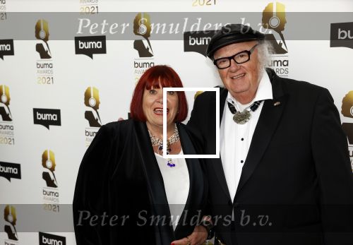 Amsterdam 20 september 2021
Buma awards in Bimhuis in Amsterdam.
Thijs v leer kwam met zijn vrouw