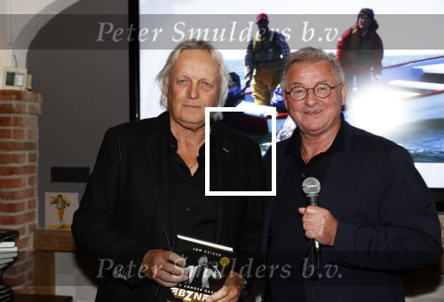 Volendam 12 oktober 2021
Boekpresentatie Jan Keizer bij Hotel Spaander in Volendam . Alle oude bendleden van BZN zijn aanwezig zoals Annie Schilder Carola Smit Jan Tuijp Jack Veerman Thomas Tol Dick Plat