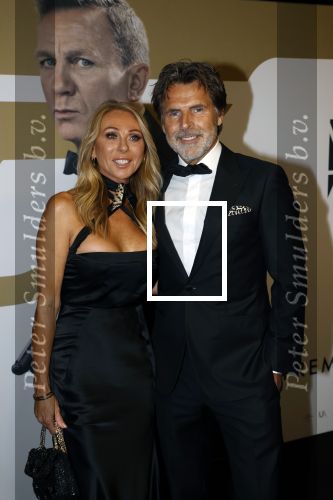 Amsterdam 28 september 2021
Premiere James Bond in Tuschinski. Toine v Peperstraten met zijn vriendin