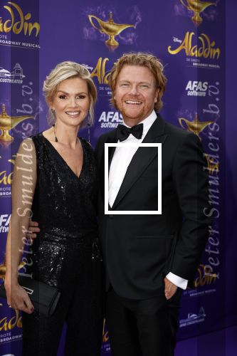 Scheveningen 26 september 2021
Premiere Aladdin in het circustheater. Bastiaan ragas en zijn vrouw Tooske met hun kinderen