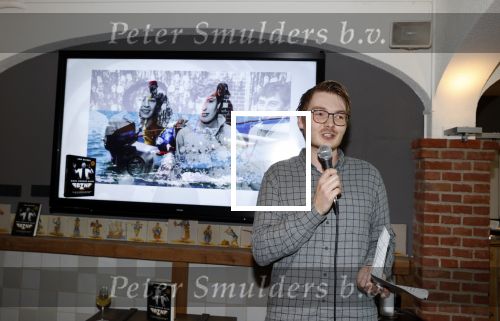Volendam 12 oktober 2021
Boekpresentatie Jan Keizer bij Hotel Spaander in Volendam . Alle oude bendleden van BZN zijn aanwezig zoals Annie Schilder Carola Smit Jan Tuijp Jack Veerman Thomas Tol Dick Plat