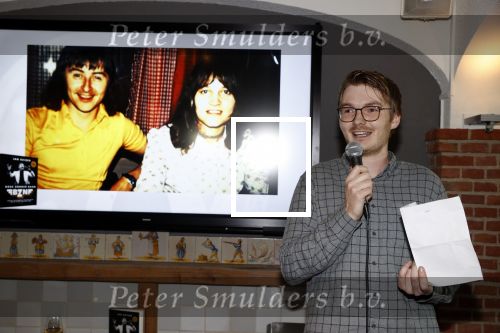 Volendam 12 oktober 2021
Boekpresentatie Jan Keizer bij Hotel Spaander in Volendam . Alle oude bendleden van BZN zijn aanwezig zoals Annie Schilder Carola Smit Jan Tuijp Jack Veerman Thomas Tol Dick Plat
