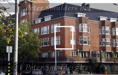 Amstetdam 1 en 2 oktober 2021
Victor Reinier heeft meerdere appartementen in Amsterdam . In 1 daarvan woont zijn zoon