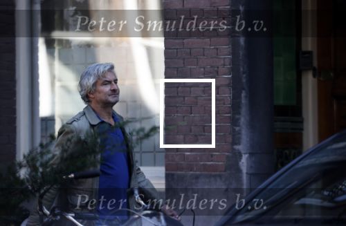 Amsterdam 4 en 8 oktober 2021
Victor Reinier bij zijn huis in Amsterdam zuid.