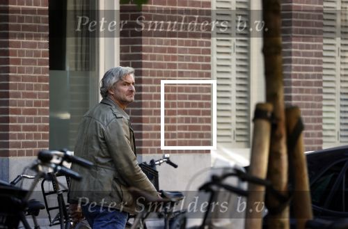 Amsterdam 4 en 8 oktober 2021
Victor Reinier bij zijn huis in Amsterdam zuid.