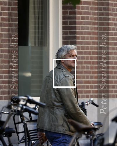 Amsterdam 4 en 8 oktober 2021
Victor Reinier bij zijn huis in Amsterdam zuid.