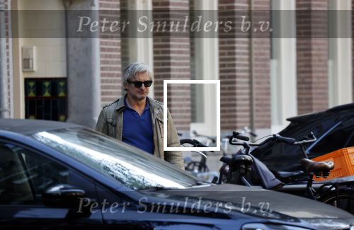 Amsterdam 4 en 8 oktober 2021
Victor Reinier bij zijn huis in Amsterdam zuid.