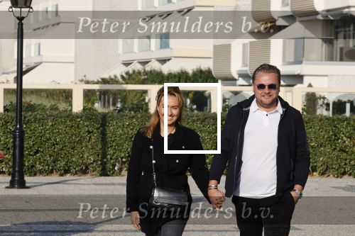 Noordwijk 9 oktober 2021
Wesly Bronkhorst met zijn nieuwe vriendin Raquel bij Huis ter Duin.
