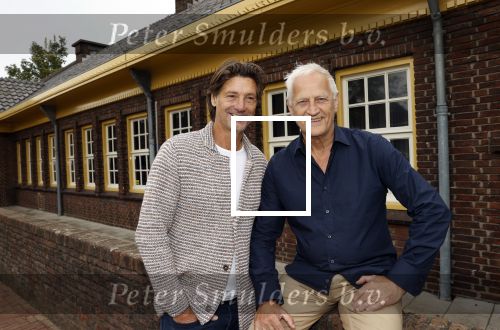 Amsterdam 27 september 2021
Frederik Brom, Rick Engelkes, Guusje te Pas, Danny Westerweel, Willeke van Ammelrooy, Bob Ott, Roos van Erkel, Wilbert Gieske en Xander van Vledder tijdens de castpresentatie van de theatervoorstelling The Mousetrap