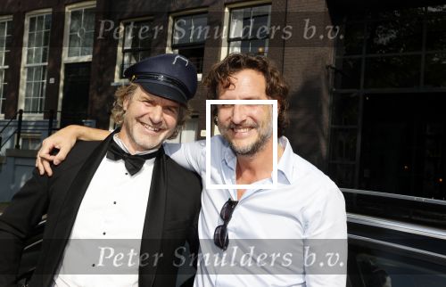 Amsterdam 6 september 2021
Willibrord Frequin viert zijn 80e verjaardag  met zijn kinderen vrouw en beste vrienden op een boot op de grachten van Amsterdam. Zijn kinderen Barbara Rebecca Louis . Louis Frequin met zijn zwager