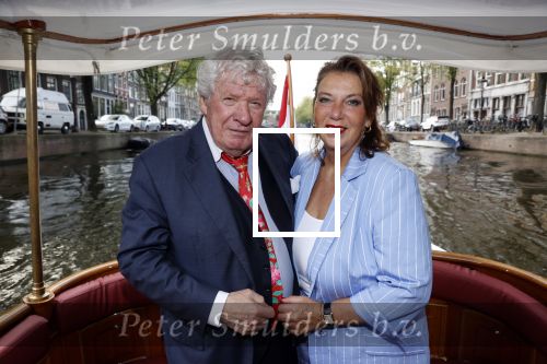 Amsterdam 6 september 2021
Willibrord Frequin viert zijn 80e verjaardag  met zijn kinderen vrouw en beste vrienden op een boot op de grachten van Amsterdam. Zijn kinderen Barbara Rebecca Louis . Willibrord met zijn vrouw
