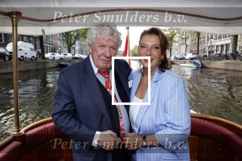 Amsterdam 6 september 2021
Willibrord Frequin viert zijn 80e verjaardag  met zijn kinderen vrouw en beste vrienden op een boot op de grachten van Amsterdam. Zijn kinderen Barbara Rebecca Louis . Willibrord met zijn vrouw