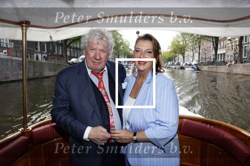 Amsterdam 6 september 2021
Willibrord Frequin viert zijn 80e verjaardag  met zijn kinderen vrouw en beste vrienden op een boot op de grachten van Amsterdam. Zijn kinderen Barbara Rebecca Louis . Willibrord met zijn vrouw