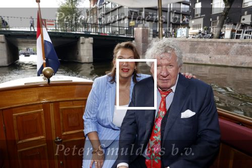 Amsterdam 6 september 2021
Willibrord Frequin viert zijn 80e verjaardag  met zijn kinderen vrouw en beste vrienden op een boot op de grachten van Amsterdam. Zijn kinderen Barbara Rebecca Louis . Willibrord met zijn vrouw