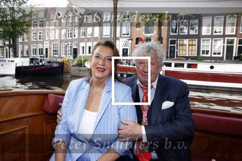 Amsterdam 6 september 2021
Willibrord Frequin viert zijn 80e verjaardag  met zijn kinderen vrouw en beste vrienden op een boot op de grachten van Amsterdam. Zijn kinderen Barbara Rebecca Louis . Willibrord met zijn vrouw