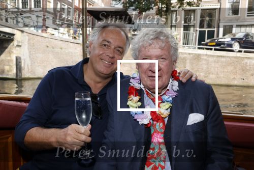 Amsterdam 6 september 2021
Willibrord Frequin viert zijn 80e verjaardag  met zijn kinderen vrouw en beste vrienden op een boot op de grachten van Amsterdam. Zijn kinderen Barbara Rebecca Louis . Willibrord Frequin met Aad Ouborg