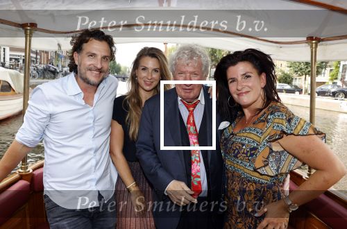 Amsterdam 6 september 2021
Willibrord Frequin viert zijn 80e verjaardag  met zijn kinderen vrouw en beste vrienden op een boot op de grachten van Amsterdam. Zijn kinderen Barbara Rebecca Louis .