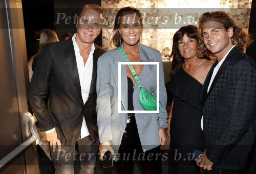 Amsterdam 26 september 2021
Premiere Las Vegas Show Hans Klok in the Harbour Club. Wino Omtzigt met vriend en medewerkers