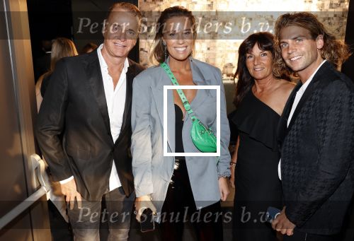 Amsterdam 26 september 2021
Premiere Las Vegas Show Hans Klok in the Harbour Club. Wino Omtzigt met vriend en medewerkers