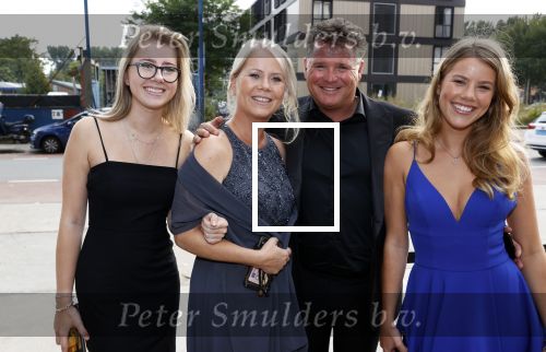 Amsterdam 26 september 2021
Premiere Las Vegas Show Hans Klok in the Harbour Club. Wolter Kroes met zijn vrouw Tess en dochter