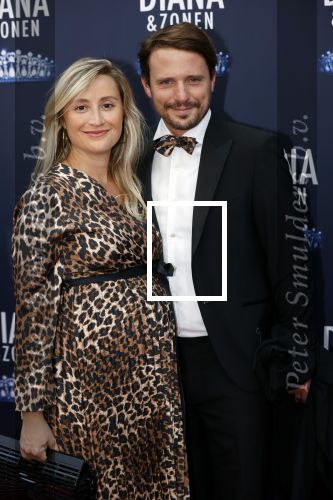 Amsterdam 12 september 2021
Premiere Diana en zonen in het deLaMar theater.
Wouter Zweers en partner