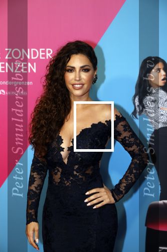 Amsterdam 11 oktober 2021
Premiere Liefde zonder grenzenin Tuschinski met in de hoofdrol Yolanthe Cabau v Kasbergen Jim Bakkum Soy Kroon Abbey Hoes  Hajo Bruins en Peggy Vrijens