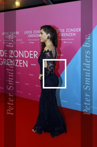 Amsterdam 11 oktober 2021
Premiere Liefde zonder grenzenin Tuschinski met in de hoofdrol Yolanthe Cabau v Kasbergen Jim Bakkum Soy Kroon Abbey Hoes  Hajo Bruins en Peggy Vrijens