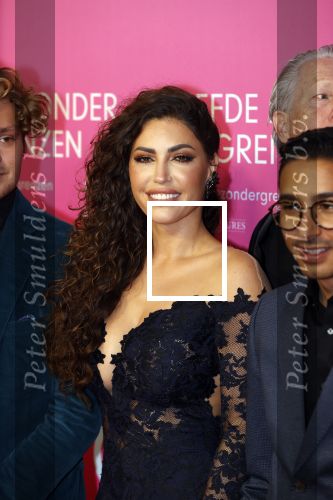 Amsterdam 11 oktober 2021
Premiere Liefde zonder grenzenin Tuschinski met in de hoofdrol Yolanthe Cabau v Kasbergen Jim Bakkum Soy Kroon Abbey Hoes  Hajo Bruins en Peggy Vrijens
